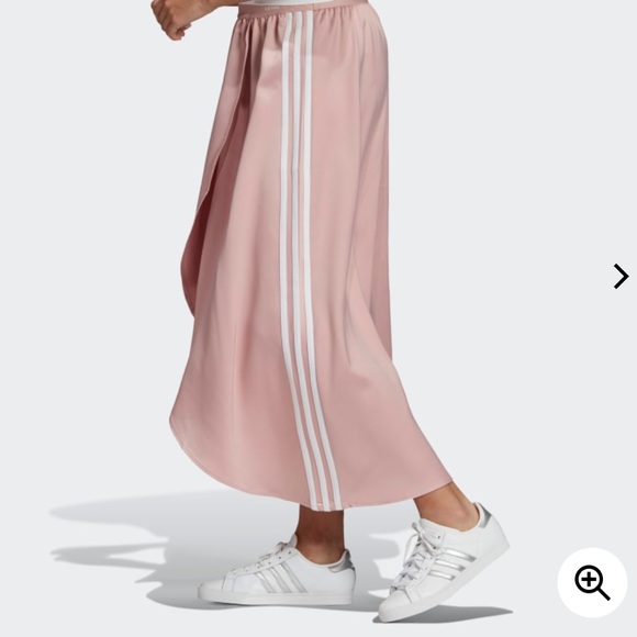 Adidas pleated skirt - Picture 2 of 8